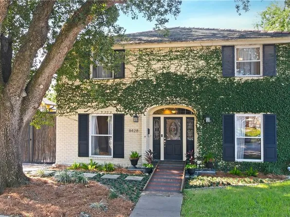 8428 Pritchard Pl, New Orleans, LA 70118