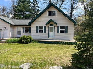 11843 Chase Bridge Rd, Roscommon, MI 48653