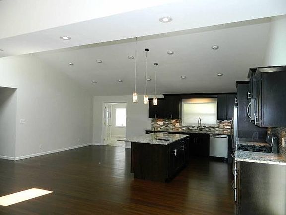 Open Floor Plan!