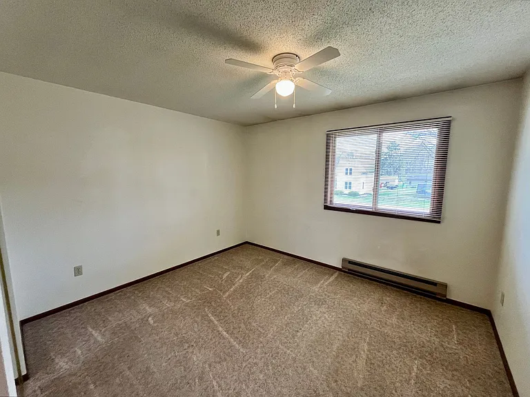 806 S State St — Photo 17