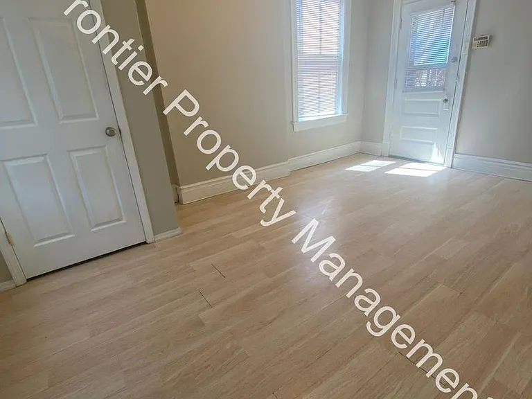 2826 Nebraska Ave — Photo 6