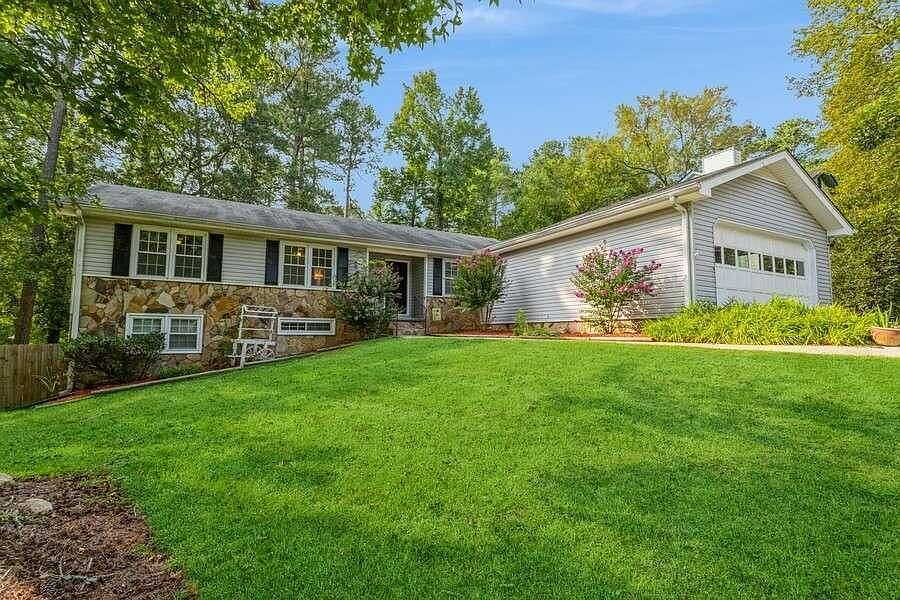 1st image of 2693 Westminister Ln NW