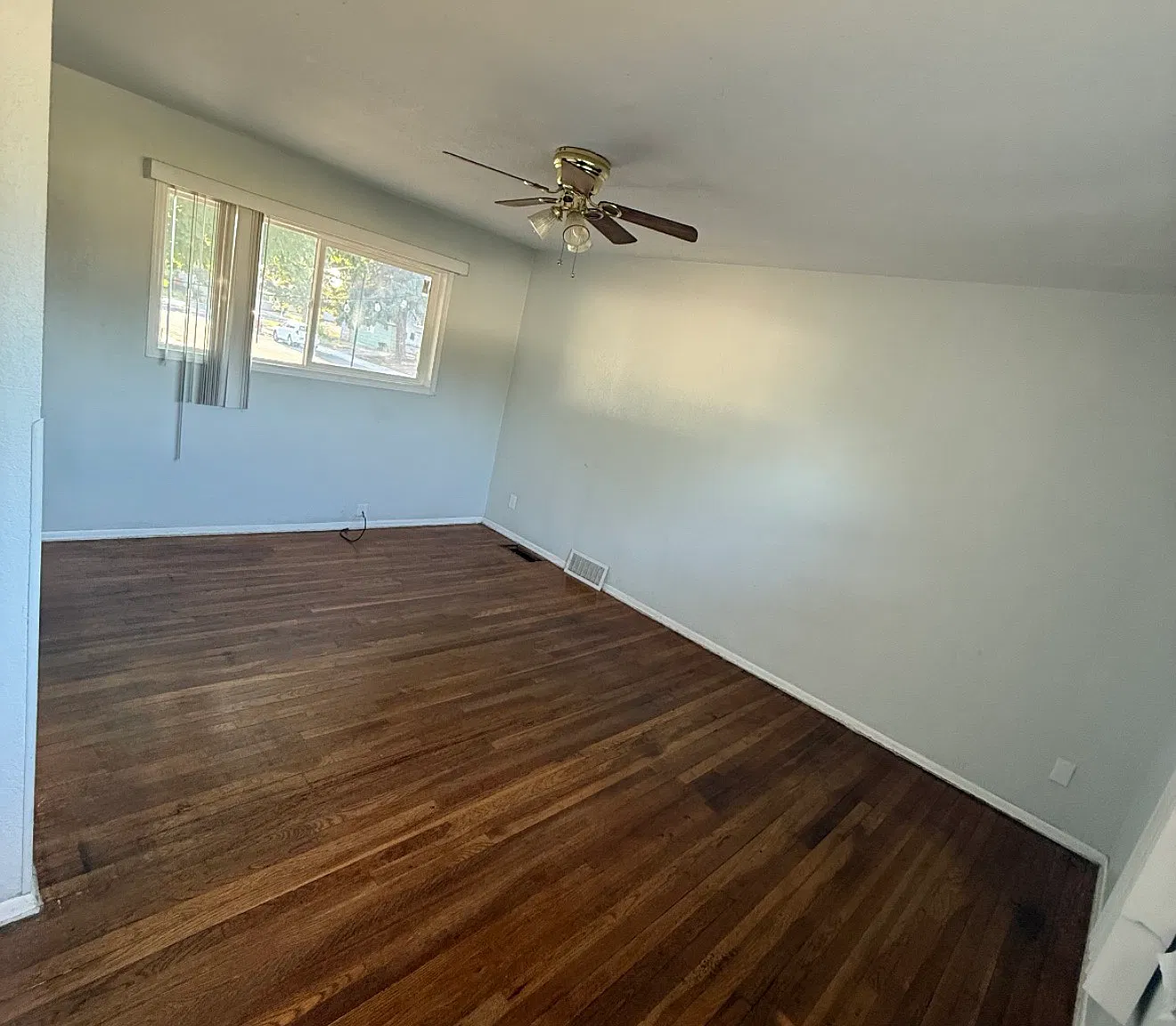 2 bed, 1027 sqft, $1,850 — Photo 2
