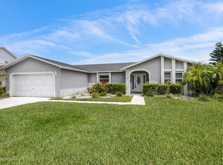263 Cinnamon Lake Cir, Melbourne, FL 32901