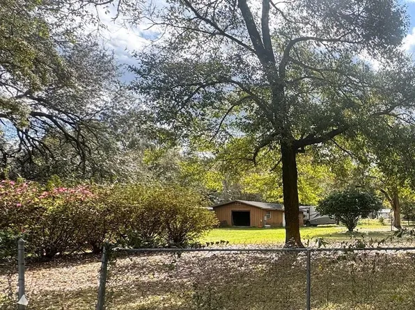 12927 7th St #2, Lillian, AL 36549