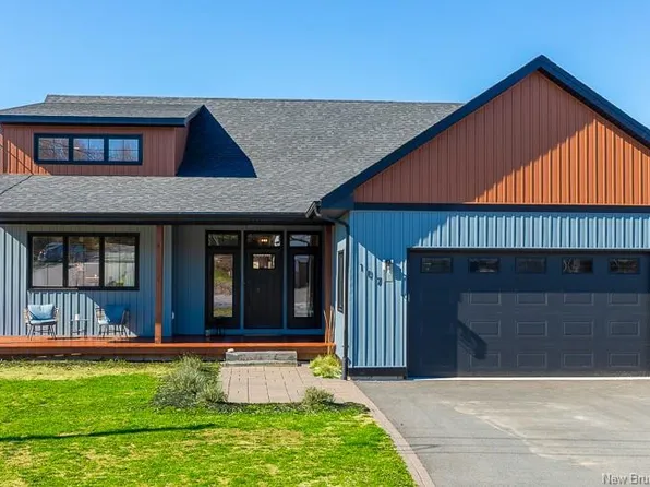 107 Montana Dr, Quispamsis, NB E2E 0W1