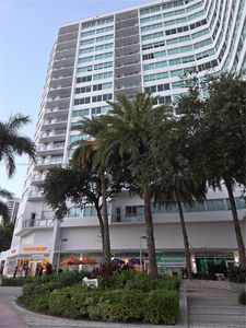 7135 Collins Ave APT 424, Miami Beach, FL, 33141