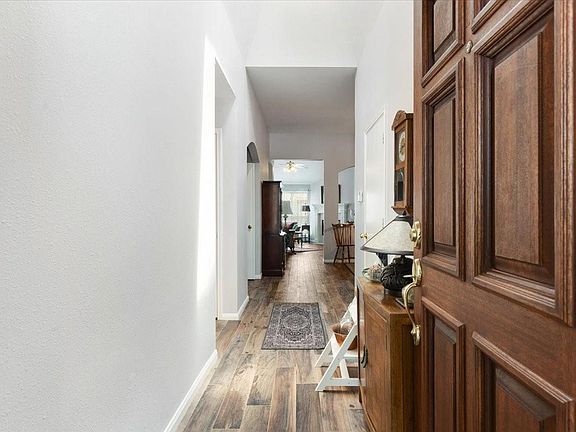 4th image of 6712 Paigetree Ln