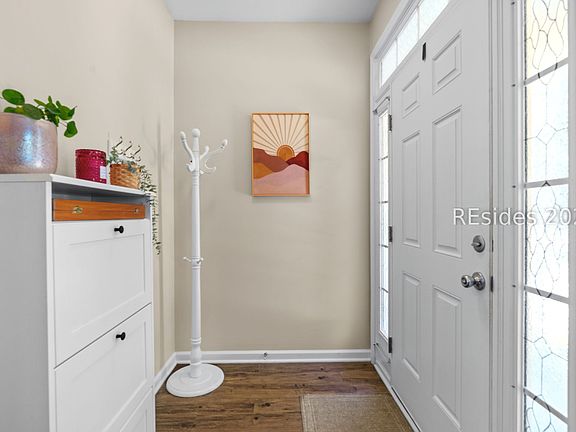 5th image of 95 Plumgrass Street