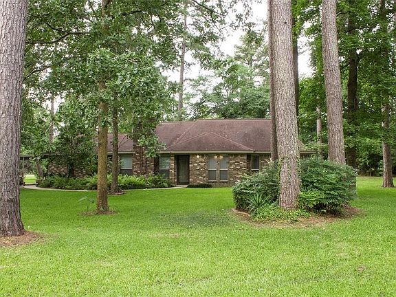 Beautiful home set in a beautiful lot!