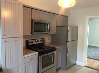 22 Rhode Island Ave #2, Newport, RI 02840