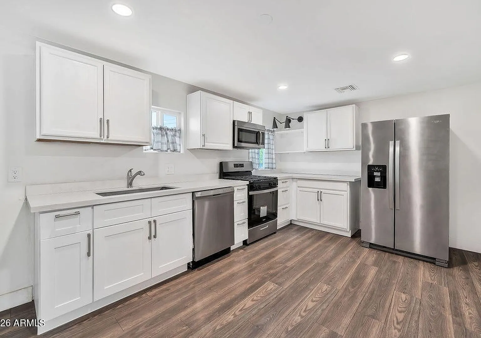 Nice 2 bedroom 2 bath in Chandler! — Photo 1