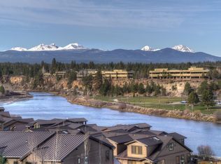 957 SW Vantage Point Way, Bend, OR 97702