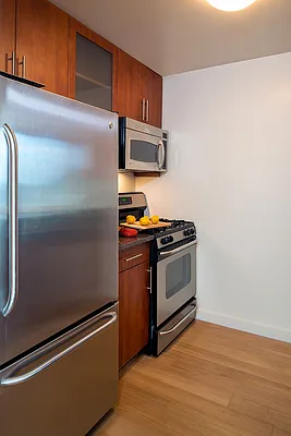 Rented by The Moinian Group | media 20