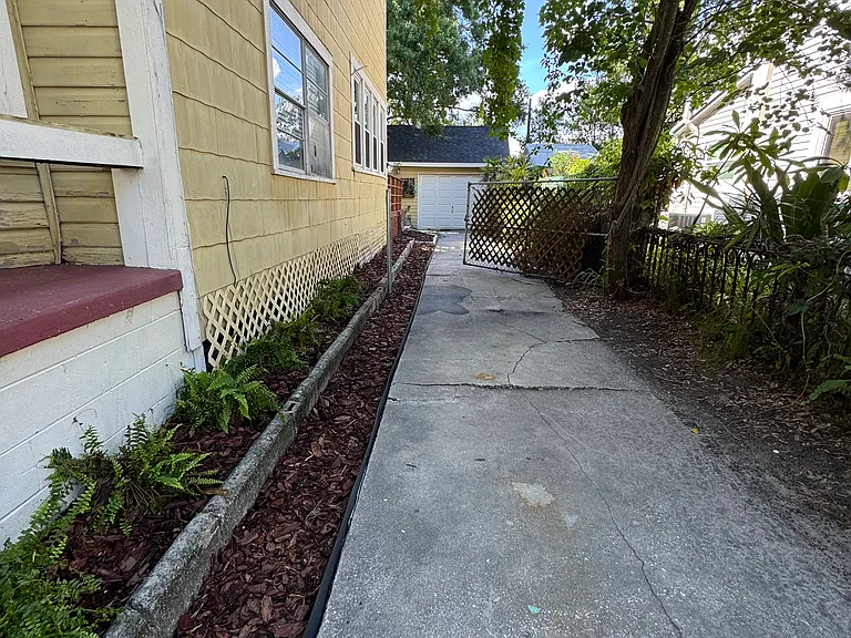 2214 Harper St — Photo 39