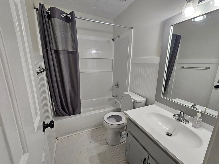 170 Kellie Ln — Photo 4