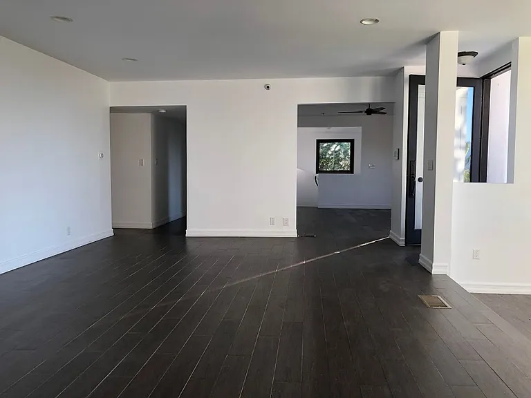 11420 Decente Ct — Photo 11