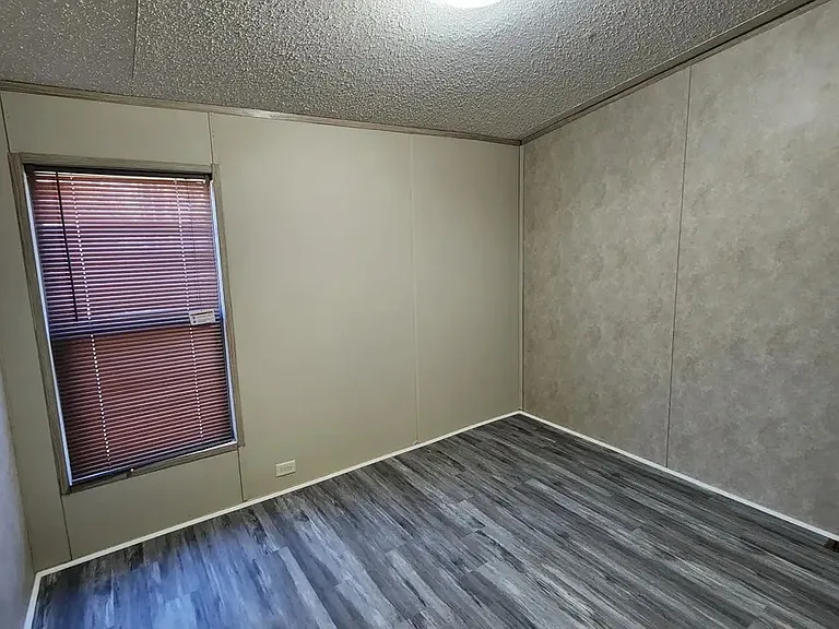 101 Stoney Creek Dr #15 — Photo 12