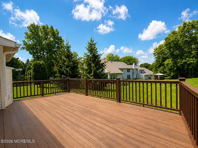 10 Madison Ct — Photo 27