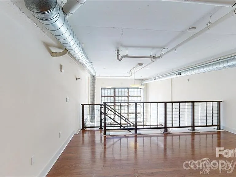 715 N Graham St #305 — Photo 6