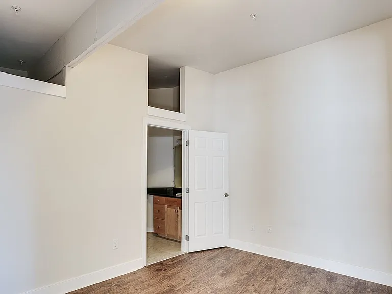 The Corner Lofts — Photo 208