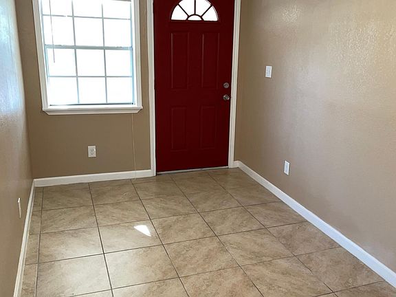 4th image of 4409 Hershe St #3