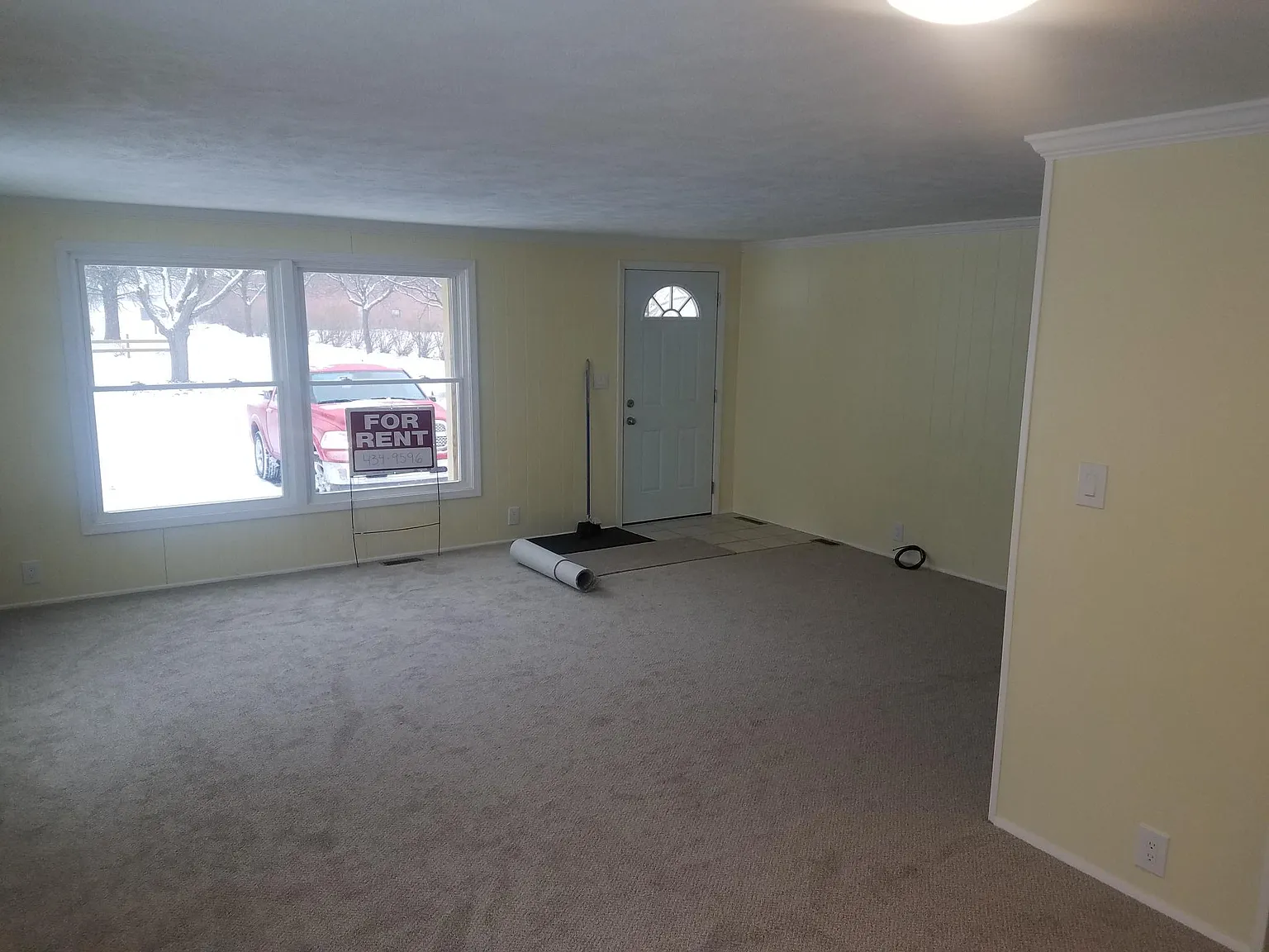 2709 Echo Ln photo 1