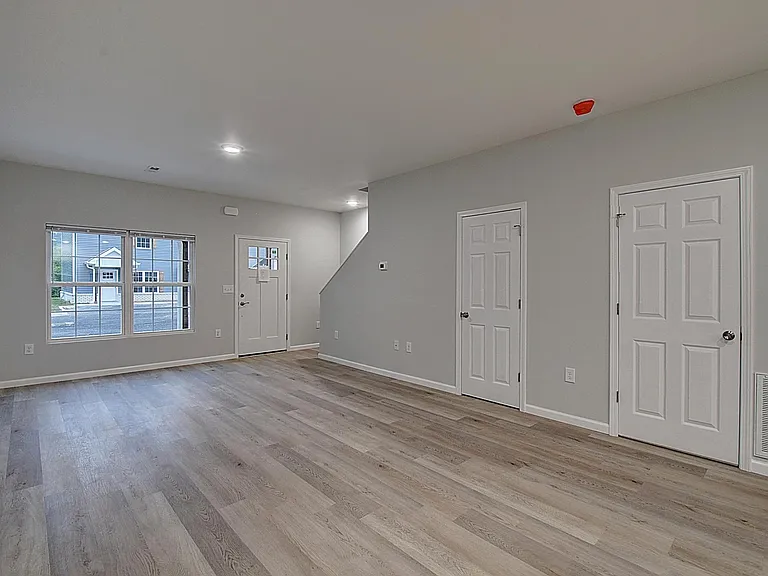 1080 Packing House Rd #12 — Photo 18