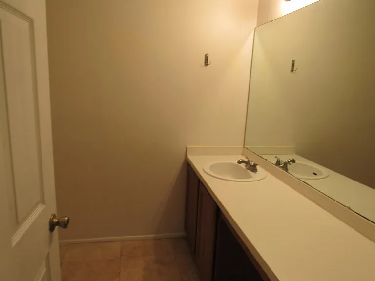 109 Reserve Cir #113 — Photo 39