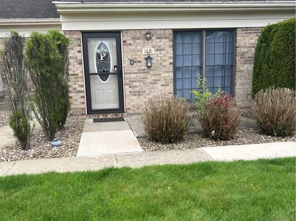 1621 Westhampton Dr, Youngstown, OH 44515