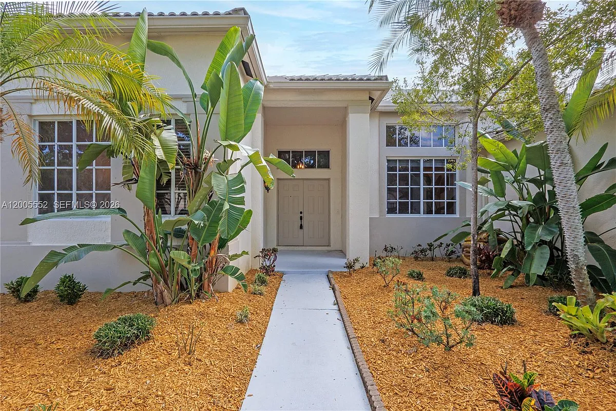Building Photo - 849 Crestview Cir