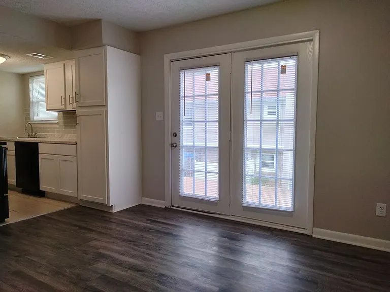 Stone Brooke Apartments Homes — Photo 65