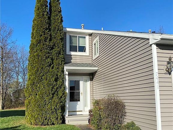 2nd image of 7441 Coachlight Ln