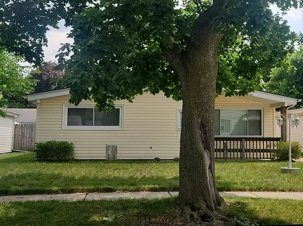 690 E Browning Ave, Hazel Park, MI 48030