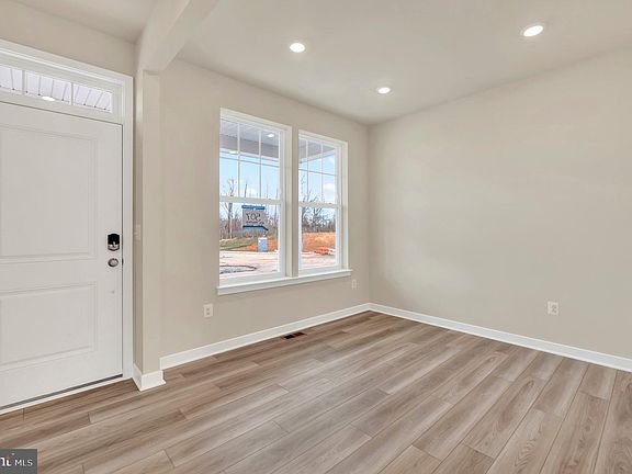 4th image of 44 Forest Grove Ave Lot 246