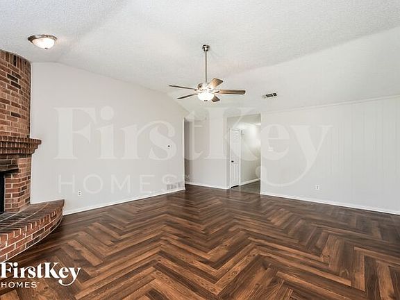 3rd image of 4121 Gentle Springs Dr