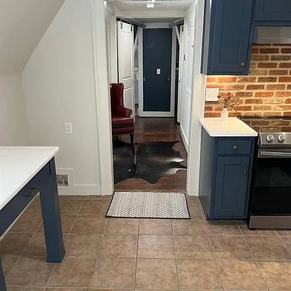 254 N Broad St — Photo 4