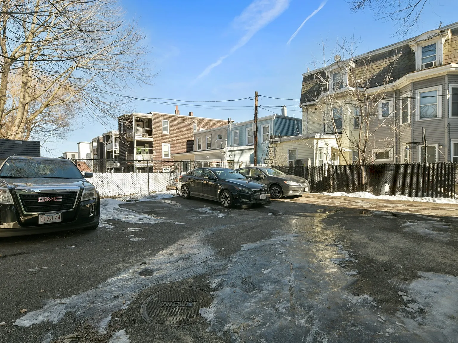 4 bed, 1143 sqft, $3,200 — Photo 4