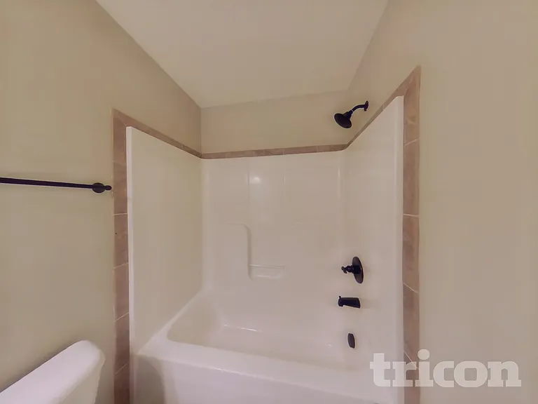 3657 Fox Tail Dr — Photo 12