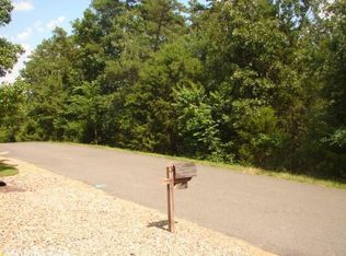4 Conquista Ln, Hot Springs Village, AR 71909