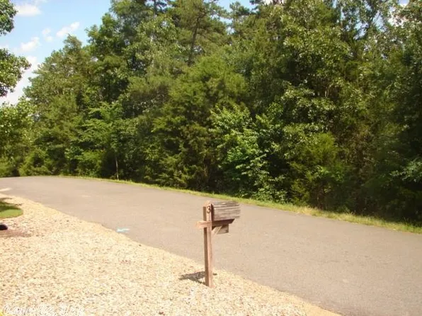 4 Conquista Ln, Hot Springs Village, AR 71909