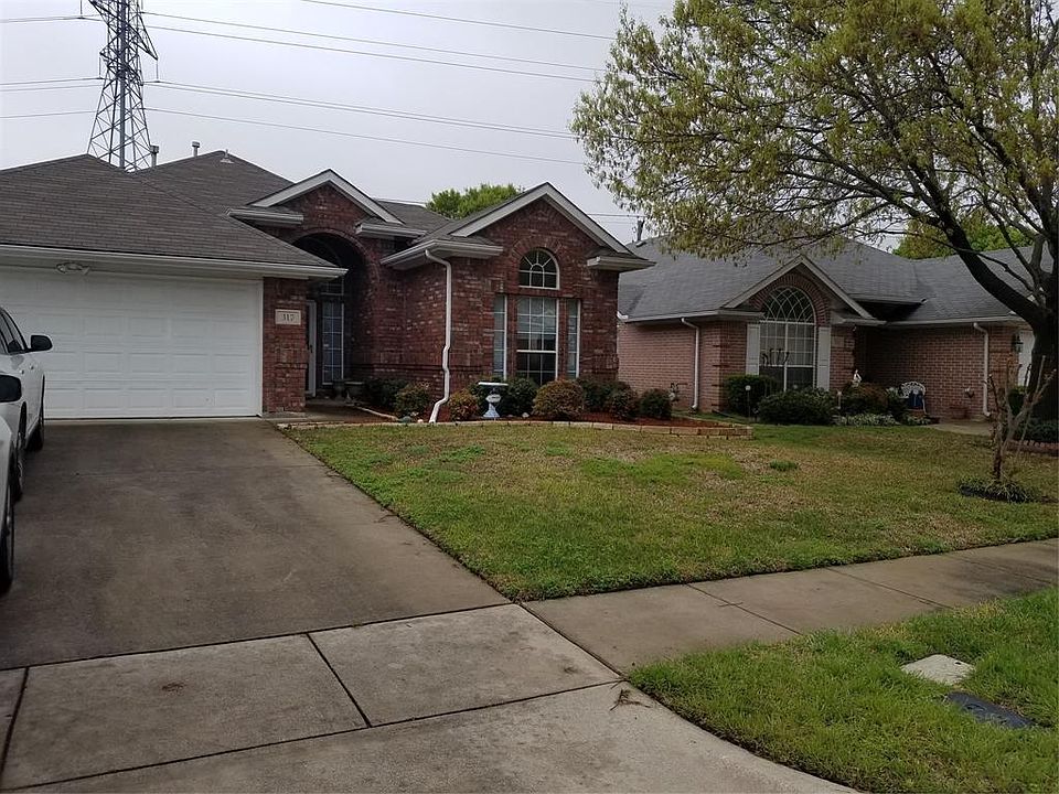 2nd image of 317 Chantilly Ct