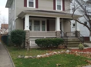 10705 Governor Ave, Cleveland, OH 44111