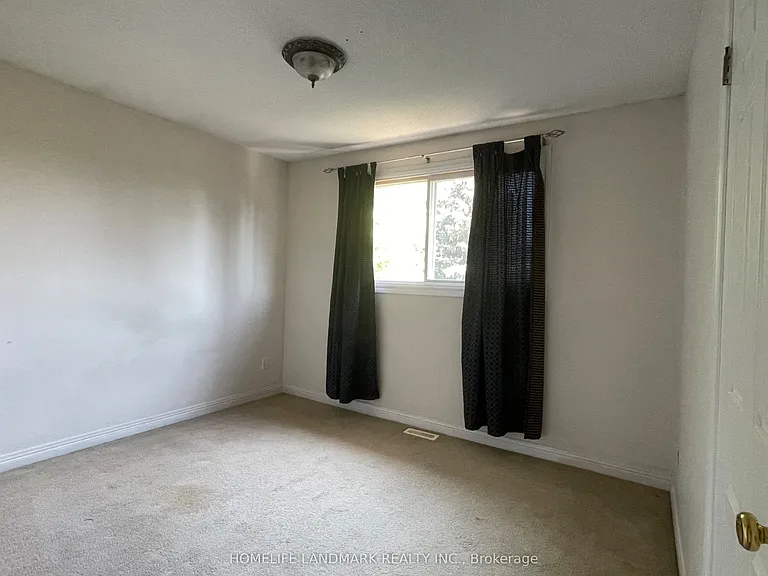 11 Orwell Cres #MAIN — Photo 9