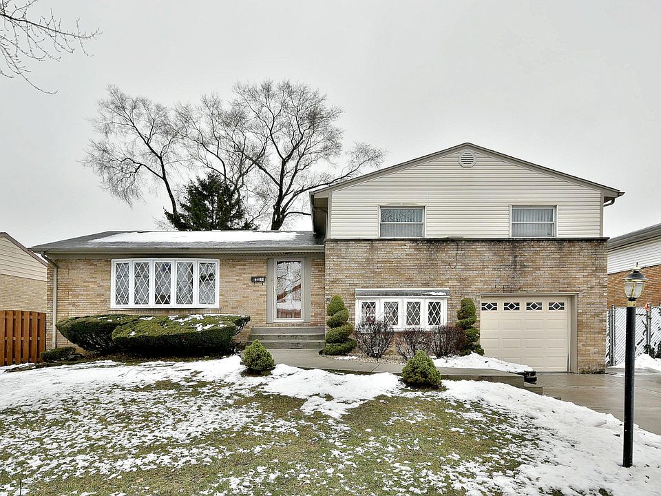 1st image of 260 Concord Dr