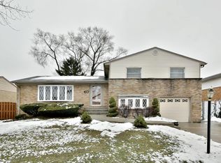 260 Concord Dr, Melrose Park, IL