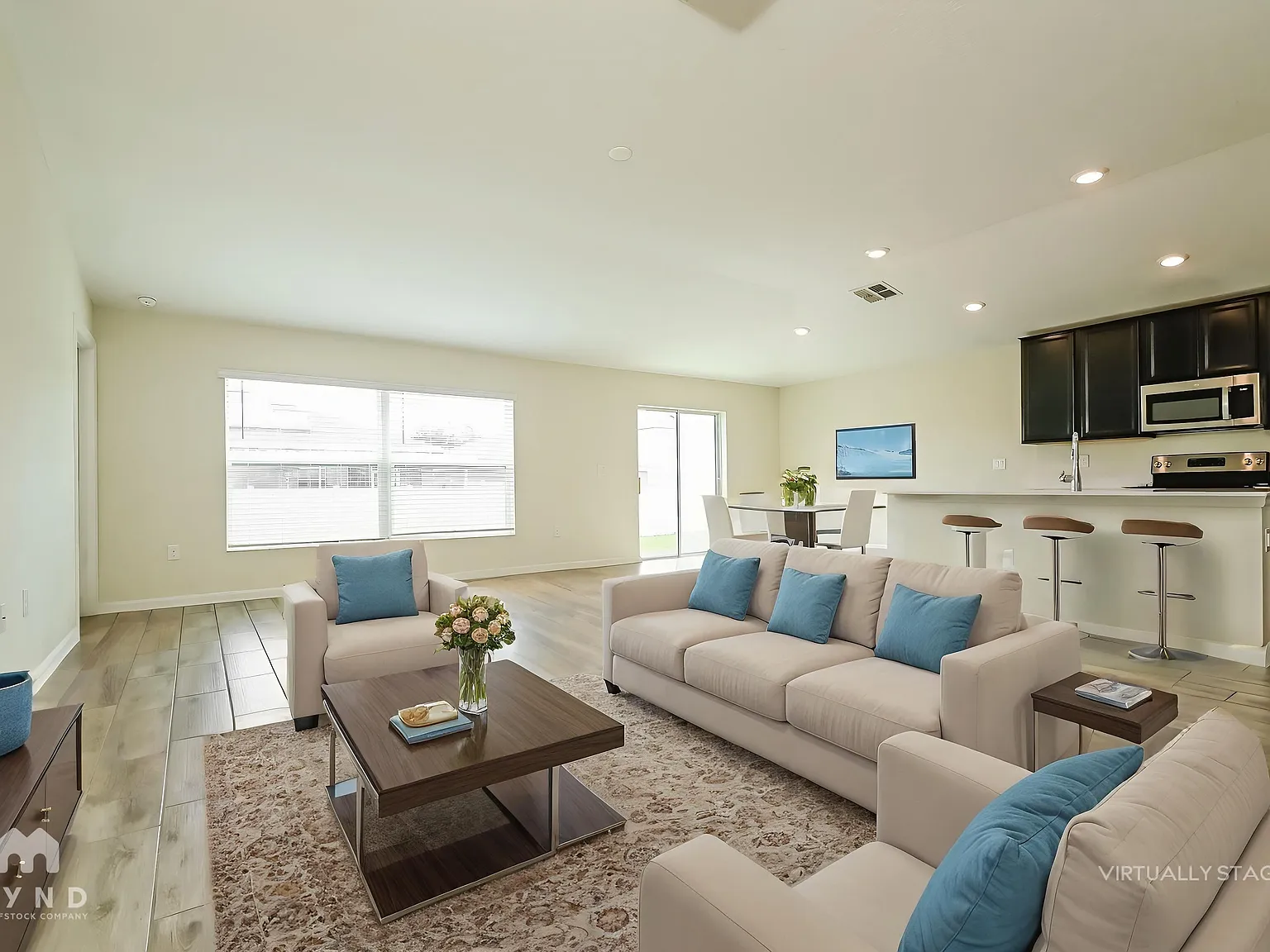 4 bed, 2.0 bath, 1936 sqft, $1,959 — Photo 4