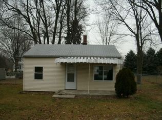 106 Center St, Reading, MI 49274