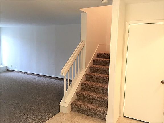 4th image of 1416 Earlshire Pl