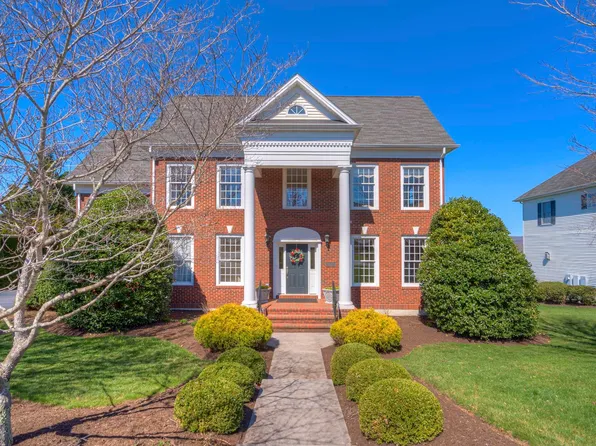 1230 Redbud Rd, Blacksburg, VA 24060